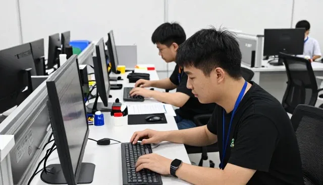 广州益赞信息技术有限公司服务数据采集分析客户,提供软件开发等支持